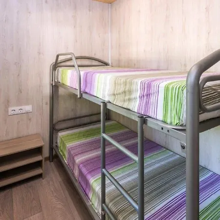 Chalet Well Kept With Veranda In Blanes