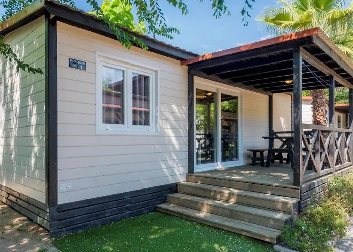 Well Kept With Veranda In *