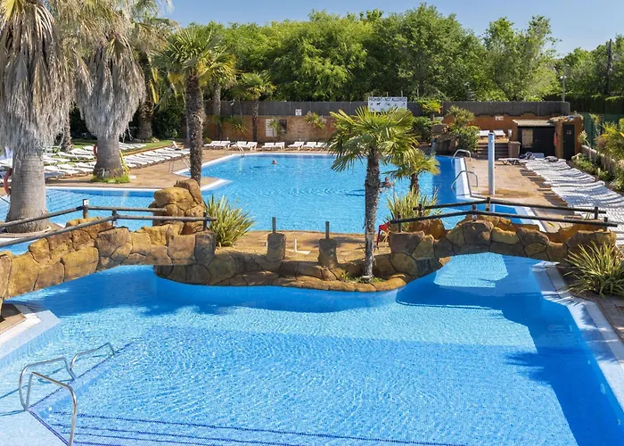 Well Kept With Veranda In